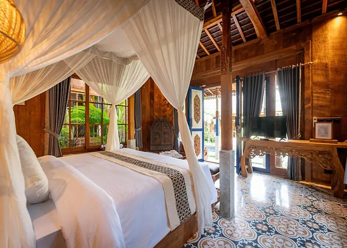 Kubu Kayu Seminyak