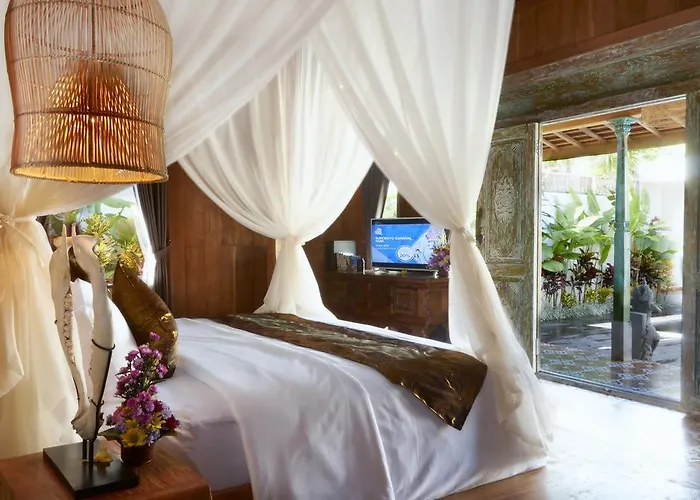 Kubu Kayu Seminyak