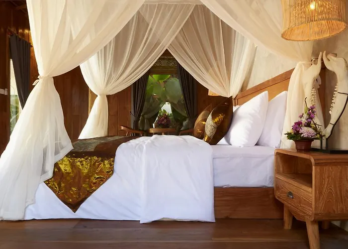 Villa Kubu Kayu