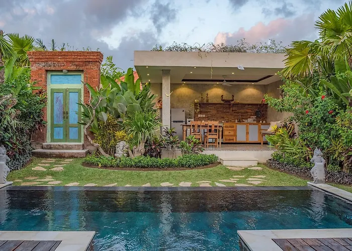 Kubu Kayu Seminyak