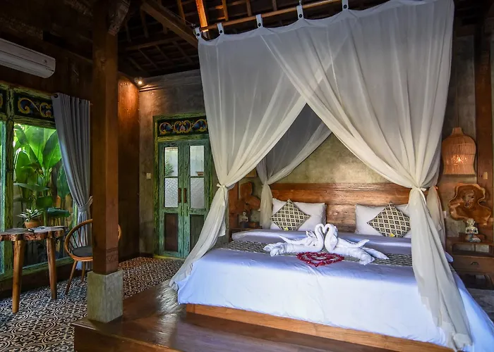 Kubu Kayu Seminyak
