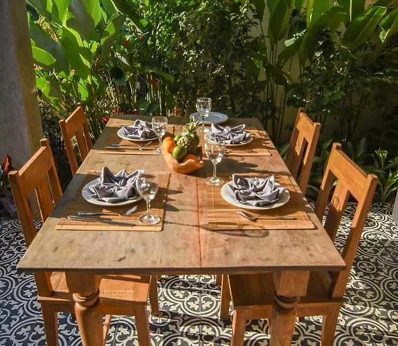 Kubu Kayu Villa